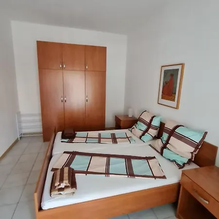 Mira Apartment *