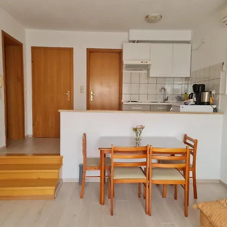Mira Apartment